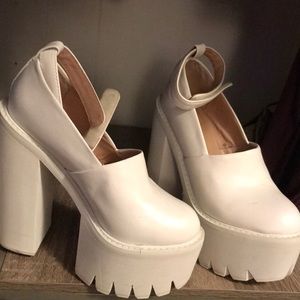 Jeffrey Campbell Scully Platform